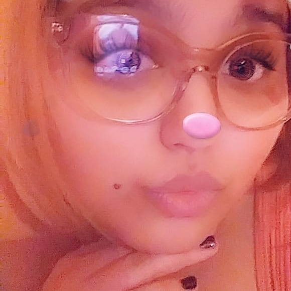 Meet your Posher, Janette - Picture 1 of 1